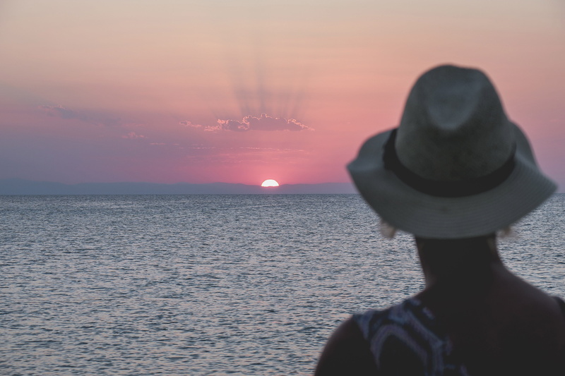 horizon over water, leisure activity, seniors, sea, real people, lifestyles, hood - clothing, water, sky, 4K, hat, people, tranquil scene, scenics - nature
