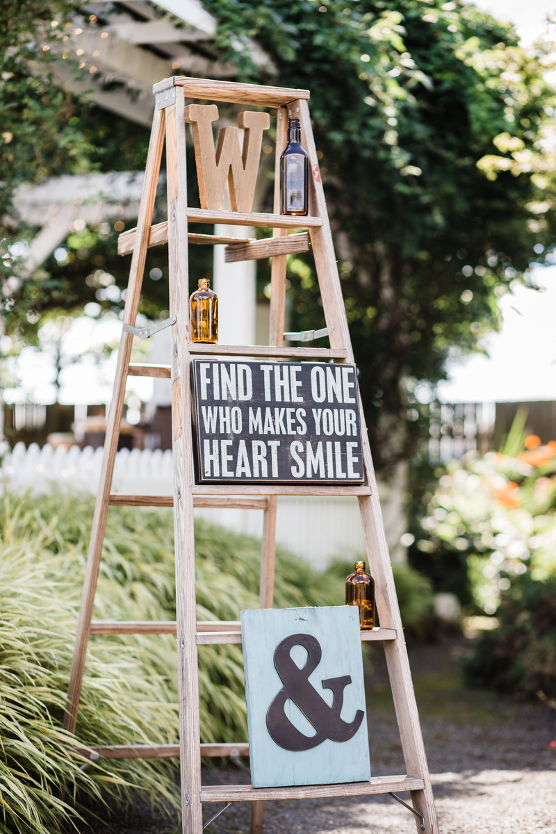 guidance, road sign, wood - material, love sing, pinterest, one, close-up, background, plant, find, number, no people, heart, western script, tree, ladder