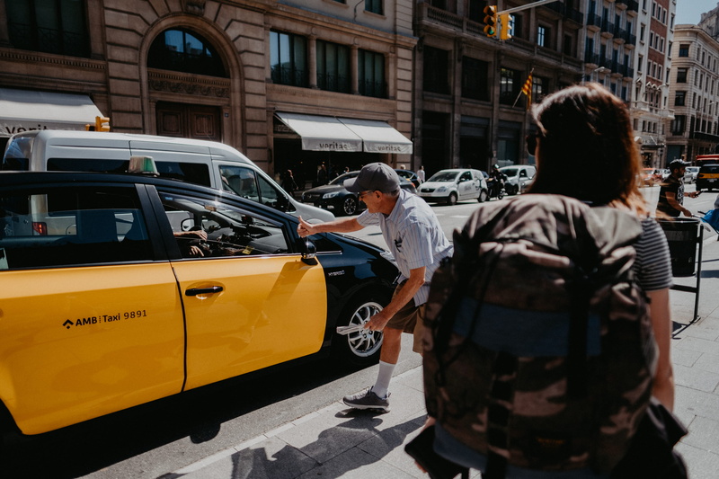summer, taxi car, barcelona, street, cab, 2K, explore city, city, taxi, near, explore, male, tourist, car, outdoors, people Traveling, uSA, tourism, yellow Taxi
