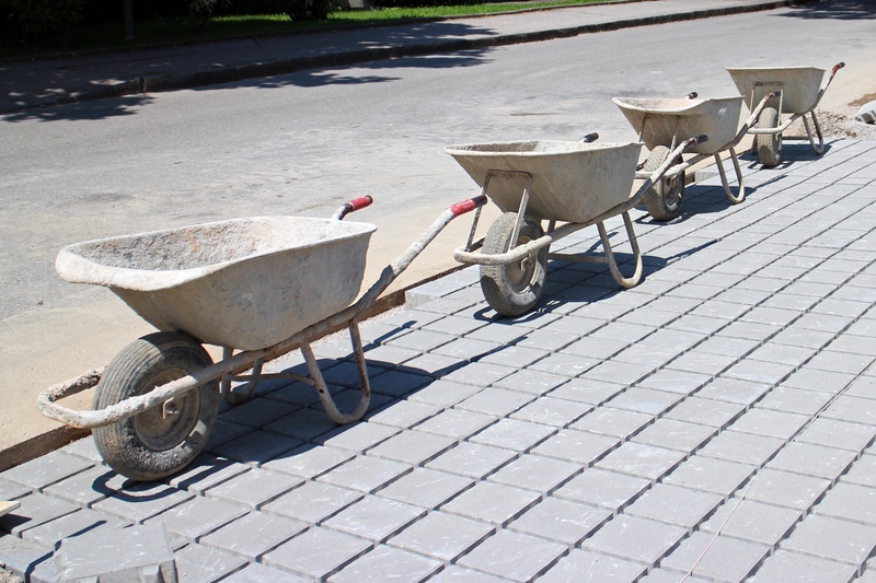 four, pushing barrow, seat, garette, wood - material, water, footpath, wheelbarrow, transportation, sunny, 2K, wheelbarrows, street, transport, absence