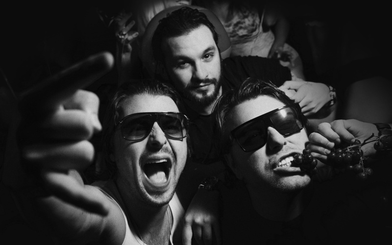 dj, human face, young women, having, young men, fun, young adult, leisure activity, music, portrait, cheerful, togetherness, group of people, men, house