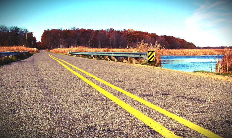 diminishing perspective, 2K, water, street, yellow, highway, perspective, future, outdoors, beauty in nature, way, path, ahead, journey, empty, day, country road