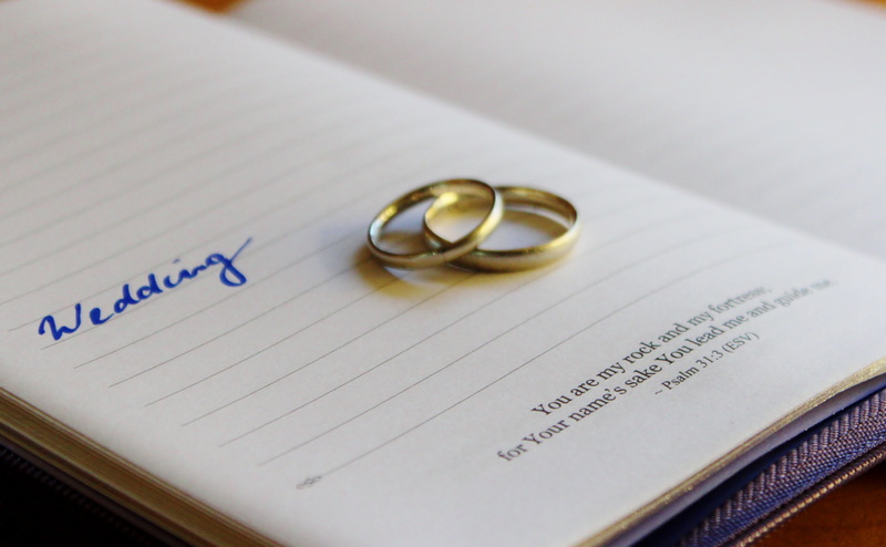 promise, band, indoors, luck, gold, paper, ring, notebook, note pad, love, wedding date, life events, still life, lovers, marriage, event, wedding ring