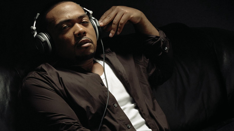 one Person, black background, jacket, human body part, headphones, clothing, listening, leather, studio Shot, lifestyles, sofa, black Color, males, shirt