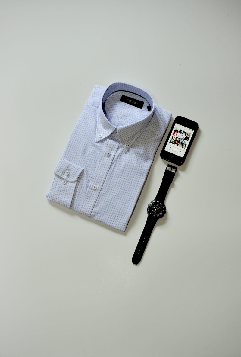 high angle view, Gentleman, Style, close-up, gray background, 2K, directly above, Male, iphone, Shirt, white, Watch, instrument of measurement, communication