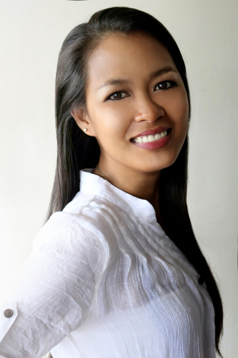 white, one person, headshot, beauty, women, portrait, indoors, long hair, cheerful, lady, hairstyle, pretty girl, woman, thailand language, black hair