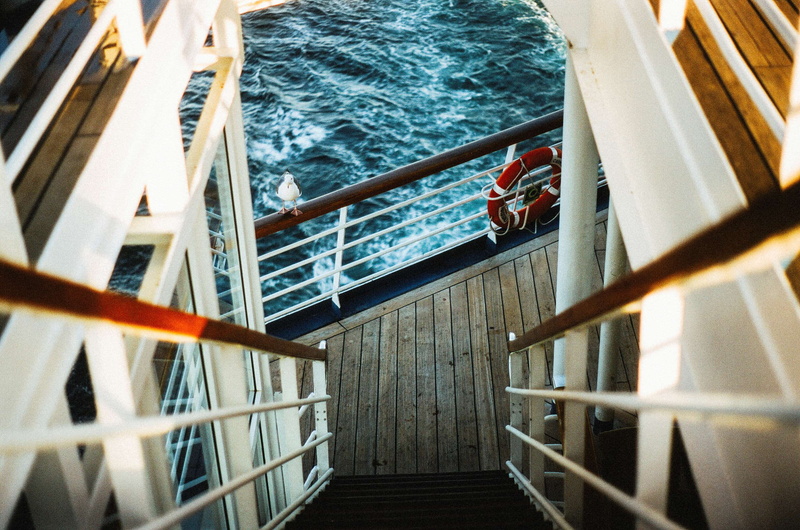 2K, metal, nautical vessel, sailboat, ocean, outdoors, water, day, mode of transportation, no people, cruise ship, vehicle interior, seagull, downstairs