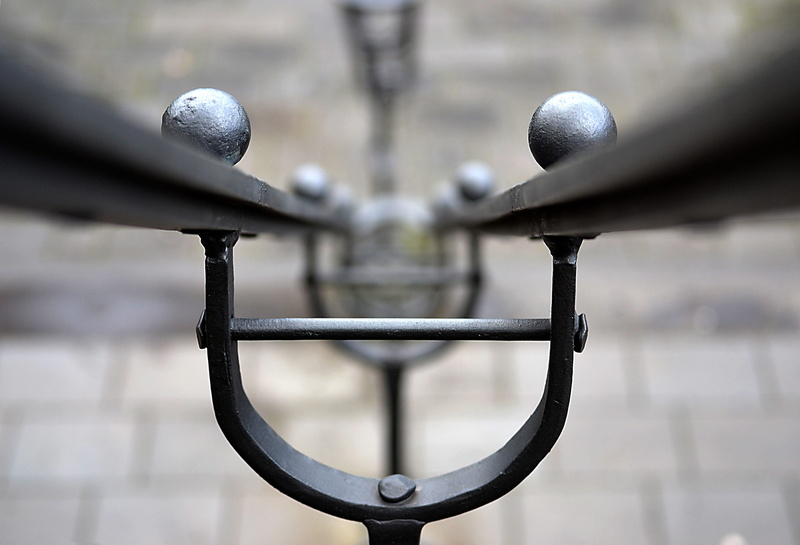 silver colored, extreme close-up, Stairs, old, selective focus, golf, 4K, architecture, staircase, stone stairway, leisure activity, emergence, sports equipment