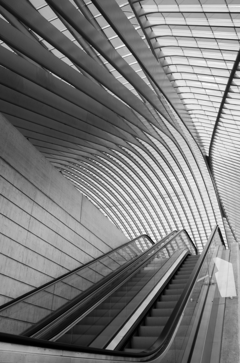 ceiling, convenience, no People, urban Scene, reflection, futuristic, metal, departure, low angle view, transportation, connection, train, steps and staircases
