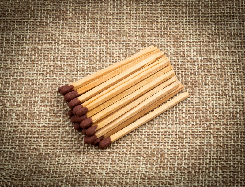 stick, food, wellbeing, flame, smoke, sticks, directly above, allumette, italian food, flammable, food and drink, place mat, dangerous, still life, indoors
