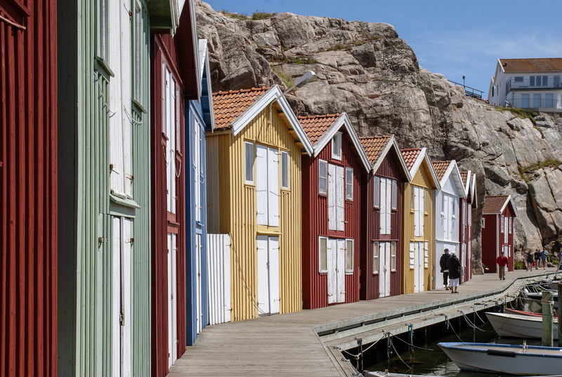 smögen, house, architecture, residential district, no people, building exterior, city, window, built structure, water, kungshamn, row house, nature, hut