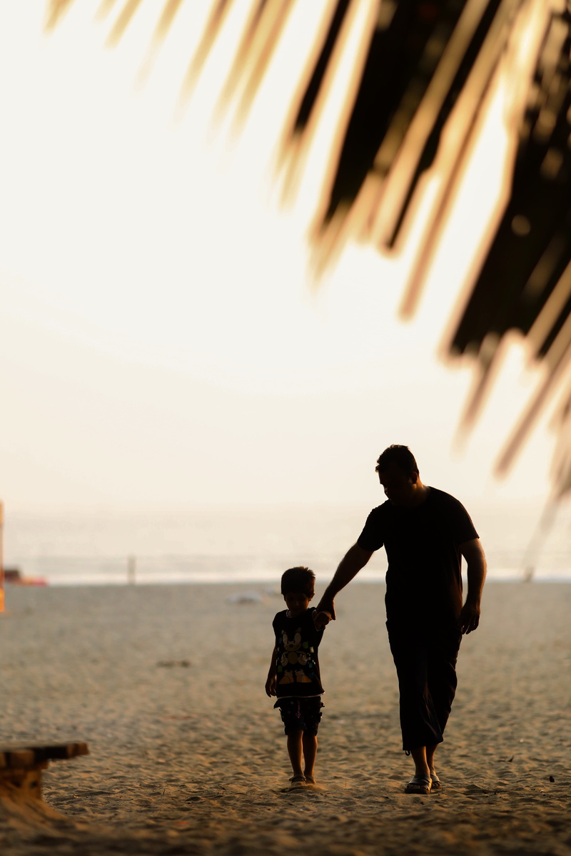 land, adult, water, coxs bazar, bonding, 5K, childhood, daughter, beach, positive emotion, family, togetherness, love, two people, bangladesh, leisure activity