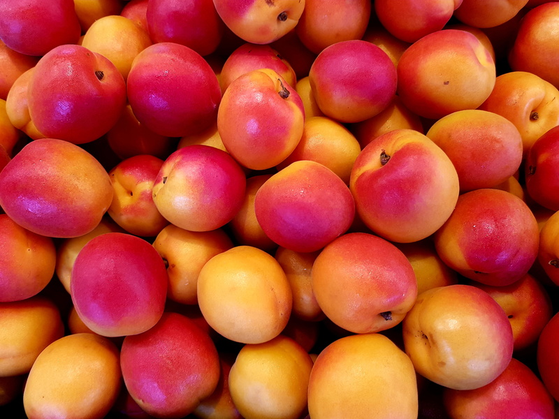 close-up, retail, apple - fruit, wellbeing, nectarines, schauenburger str., colorful, food, food and drink, high angle view, abundance, sale, ripe, market stall