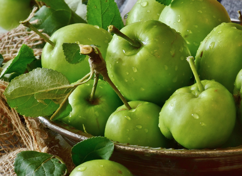 organic, ripe, leaf, food, summer, smith, bio, drip, healthy eating, vegetable, apple, water, eat, growth, apple garden, plant, fruits, kernobstgewaechs