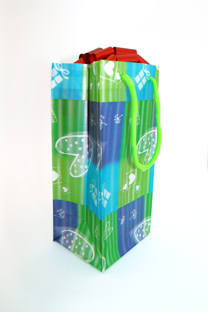 shop, indoors, nobody, vibrant color, sell, package, packet, studio shot, currency, bag, 4K, merchandise, green color, white background, sale, plastic bag