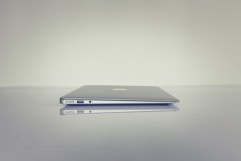 lance, coder, germany, erlangen, desktop, car, connect, close-up, internet, gray background, white background, connection, hipster, reflection, white color