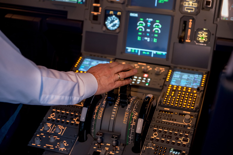 complexity, thrust lever, transportation, computer, one person, pilot, 5K, control panel, aircraft, turbine, flying, hand, uniform, technology, cockpit