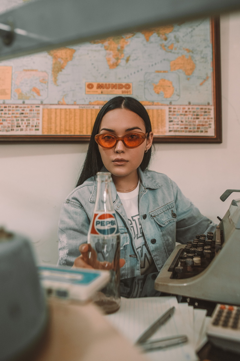near, map, technology, sunglasses, people, model, young Adult, holding, typewriter, student, girl, looking, working, business, women, pose, scientist, research