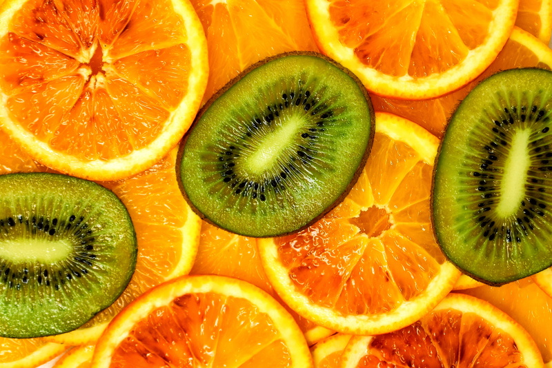 full frame, fruits, 4K, food, sweet, delicious, juicy, no people, wellbeing, oranges, vitamins, orange - fruit, kiwi - fruit, slice, ripe, healthy, still life
