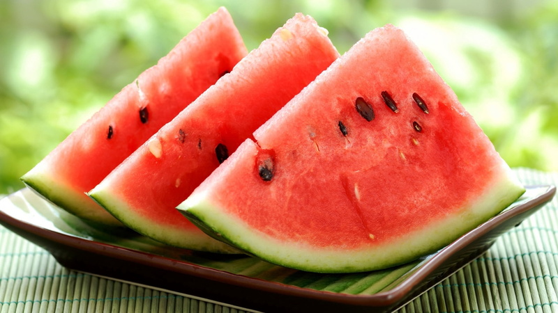 part Of, refreshment, sweet Food, food And Drink, melon, focus on foreground, slice, still life, agriculture, green Color, watermelon, group of objects