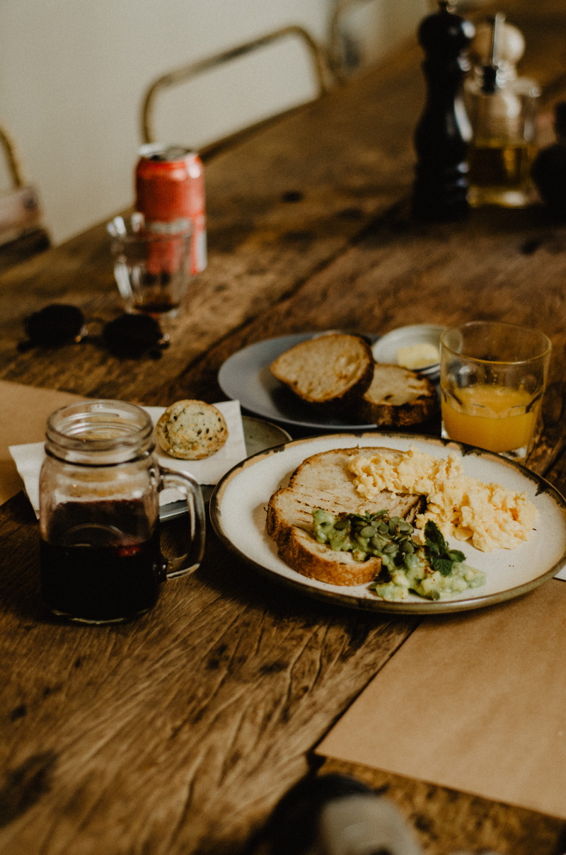 meal, mug, toast, focus on foreground, beside, breakfast, cafe, household equipment, tray, scrumble egg, vintage, serving size, wellbeing, dinner, sunglass