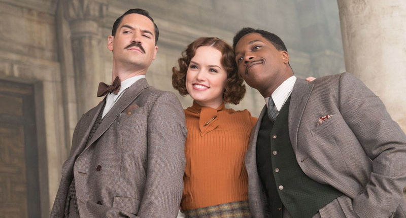 couple - relationship, people, smiling, suit, Murder on the Orient Express (2017), group of people, adult, women, Leslie Odom Jr., architecture, heterosexual couple