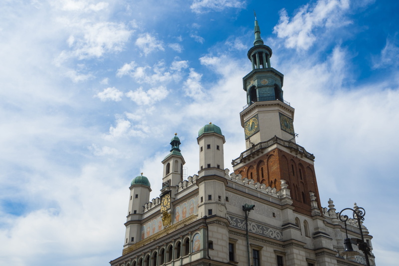 poznań goats, the past, no people, sky, city, outdoors, the town hall, poznan, day, travel destinations, the market, spire, monuments, old town, dome, place of worship