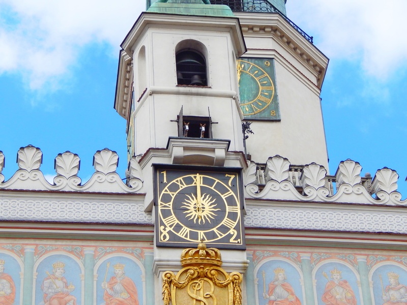 nature, outdoors, human representation, ornate, the old town, sky, building exterior, fountain, clock tower, history, poznan, cloud - sky, time, old buildings