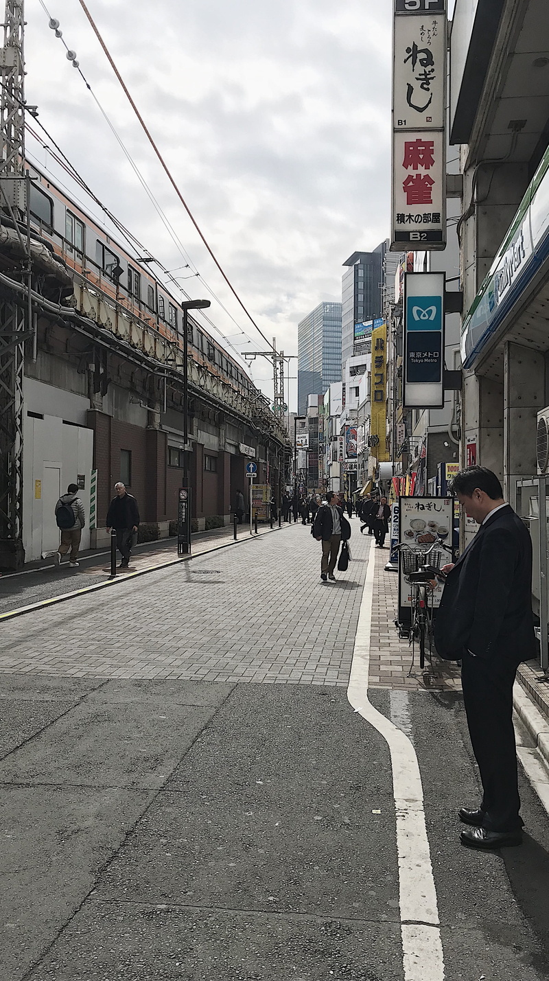 men, group of people, japan, clothing, direction, city, walking, outdoors, coat, pedestrian, chiyoda-ku, people, transportation, path, apparel, architecture
