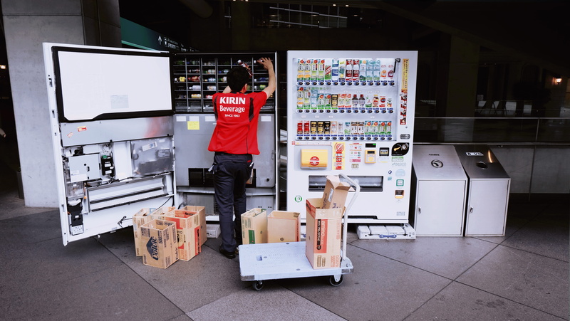 occupation, indoors, food and drink, 4K, beverage, standing, business, tokyo, security, work, chiyoda-ku, choice, technology, bottles, tokyo international forum