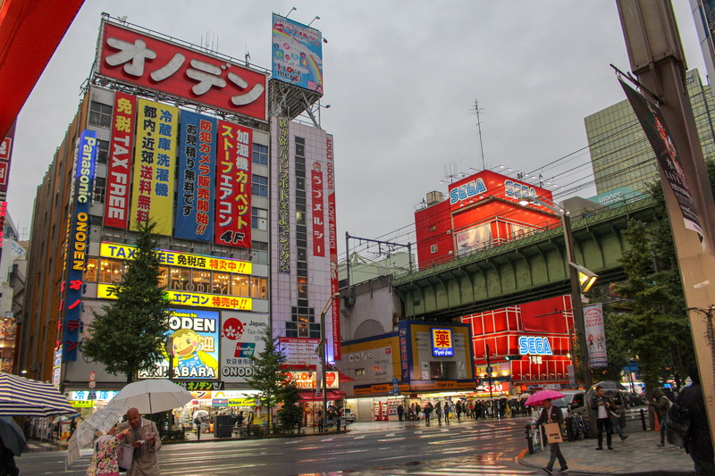 people, person, transportation, outdoors, script, sky, tent, pedestrian, 5K, nature, plaza, real people, downtown, sign, city, tokyo, incidental people