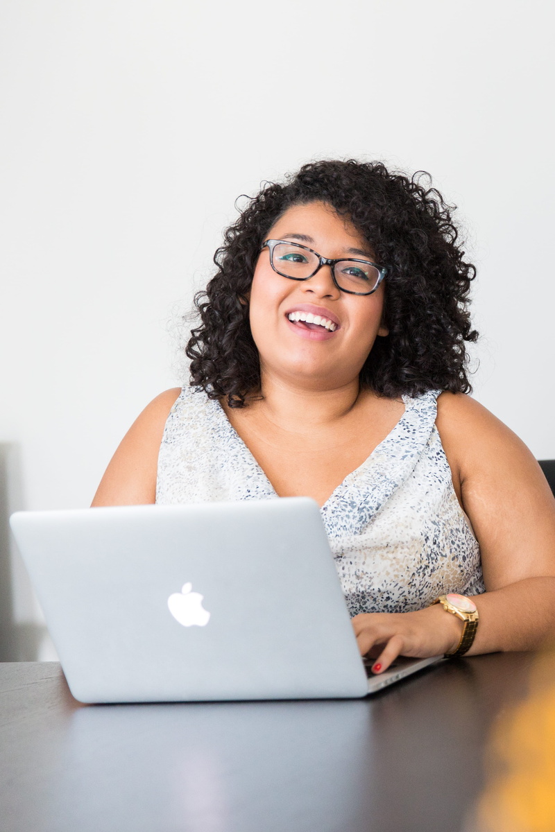 portrait, remote work, front view, hairstyle, smile, female, lady, smiling, hair, 4K, woman, connection, apple device, pretty, eyeglasses, happy, eyewear