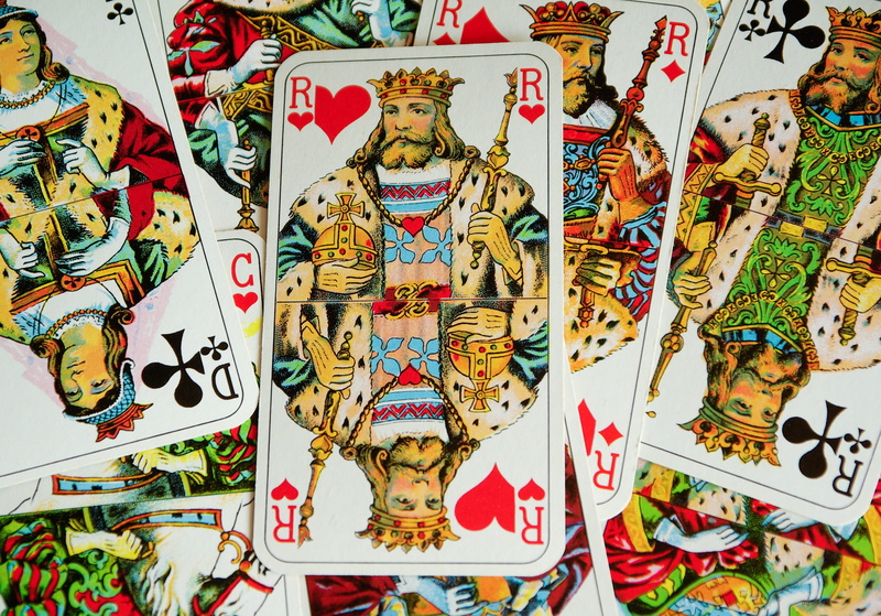 Ladies, market, close-up, floral pattern, representation, trêfle, choice, human representation, backgrounds, Kings, Playing Cards, large group of objects
