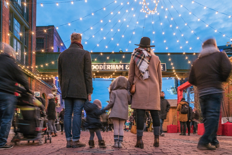 Christmas, Children, Winter, architecture, shopping, rear view, street, group of people, couple - relationship, Seasons, people, Fashion, city life, Market