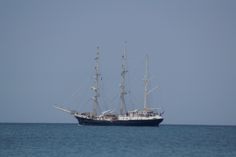 2K, startup, cabotage, boat, horizon, crew, ship, water, waterline, white, sailing boat load, mediterranean, navigation, black, blue sea, no people, blue