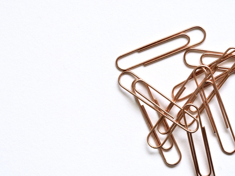 gold, white, bright, creativity, composition, silver colored, business, man made object, blog, white background, simplicity, pink, write, connection, office