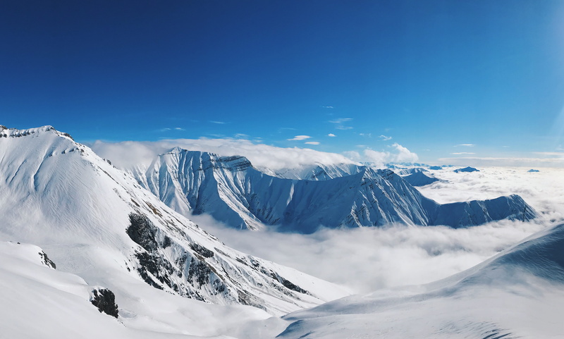 clouds, cloud - sky, outdoors, tranquil scene, snow, leisure activities, covered, no people, beauty in nature, scenics - nature, nature, ice, snowcapped mountain