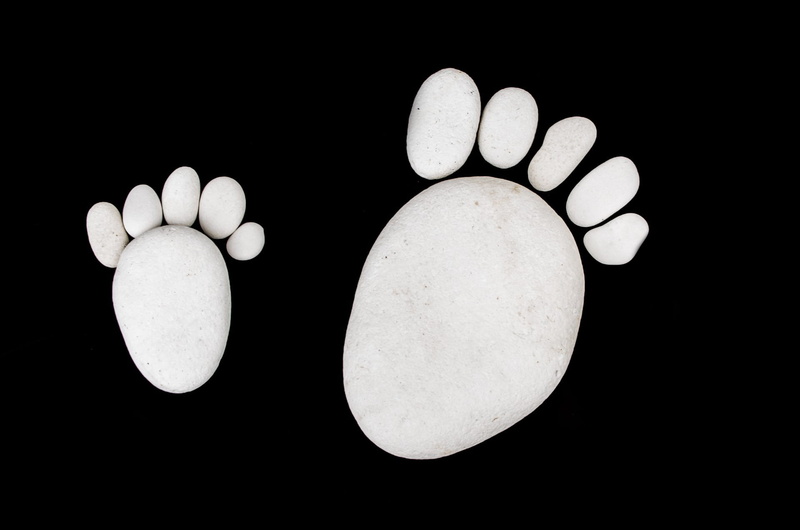 pill, footprint, ocean, drop, still life, people, dom, studio shot, shape, walk, concepts, imprint, white, mark, close-up, single, coast, background, adventure