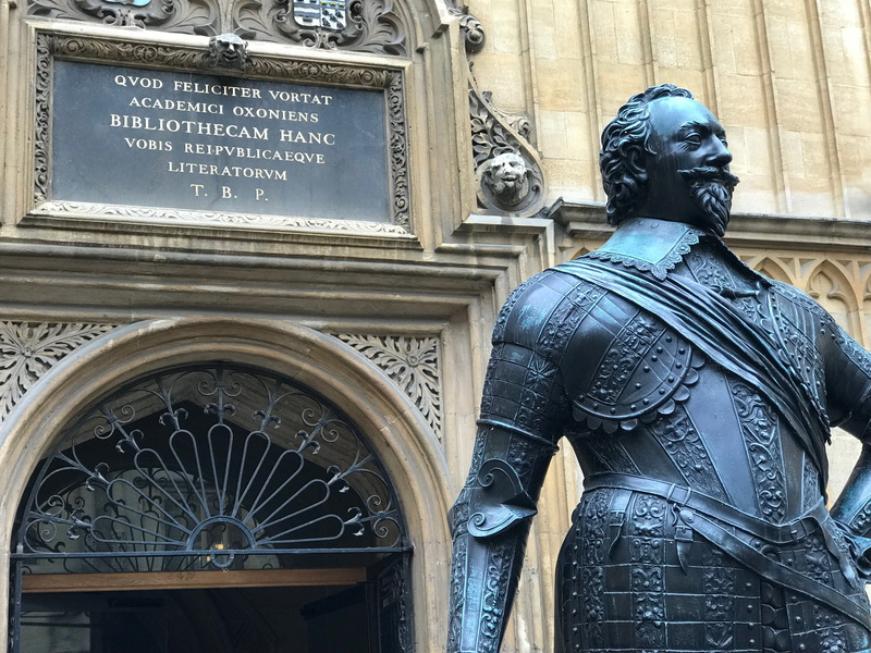 english statue, western script, built structure, representation, ornate, art and craft, building exterior, sculpture, creativity, statue, ornate statue