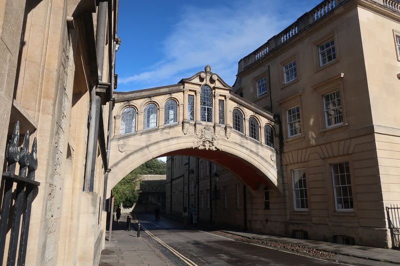 nature, street, direction, historical, sunlight, the past, new, england, building exterior, university, 5K, bridge of sighs, architecture, real people