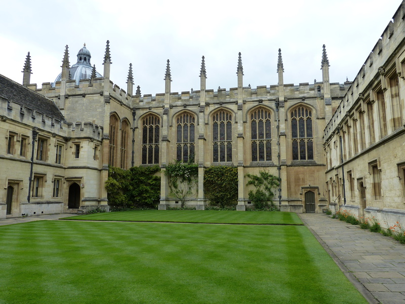 old town, architecture, place of worship, architectural column, plant, built structure, oxford, travel destinations, facade, belief, spirituality, meadow