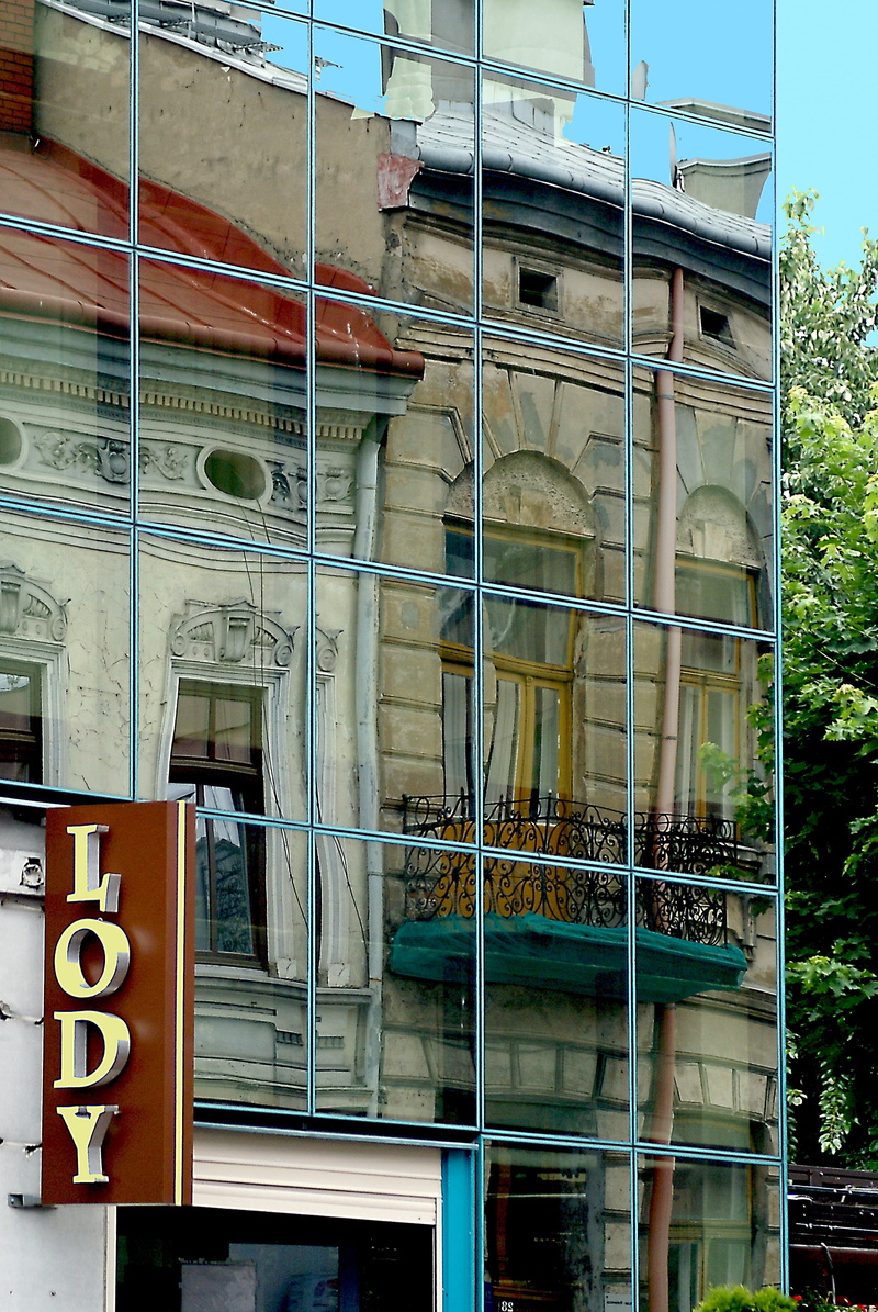window, city, two styles, glass building, malopolska, modern, building, old architecture, day, reflection, 4K, sign, no people, nature, low angle view