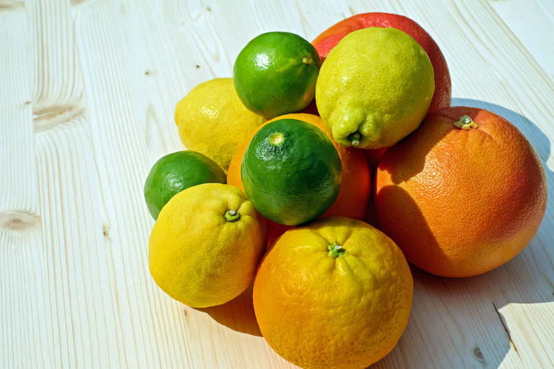 grapefruit, choice, still life, citrus fruit, vitamins, table, variation, ripe, exotic, 4K, tropical fruits, no people, nutrition, fruit, bless you, indoors
