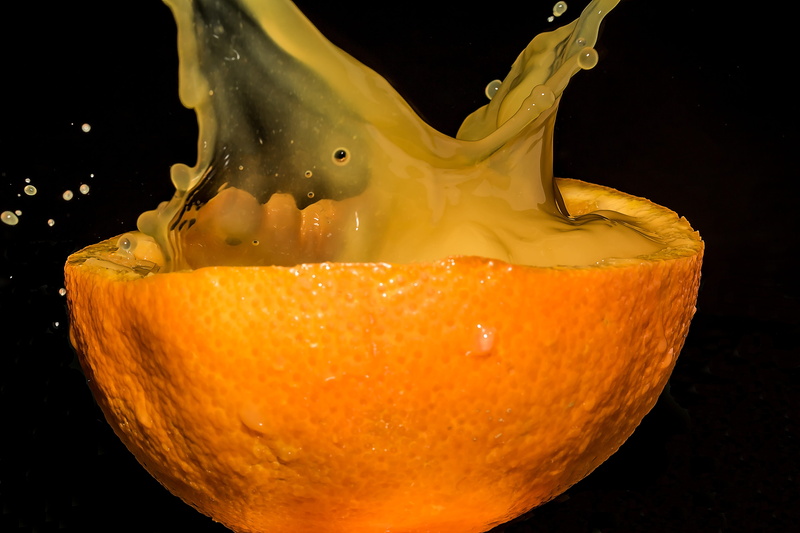 5K, food, studio shot, orange juice, splashing, still life, sweet, drip, fruit, close-up, photo, half of the oranges, oranges half, delicious, orange fruit
