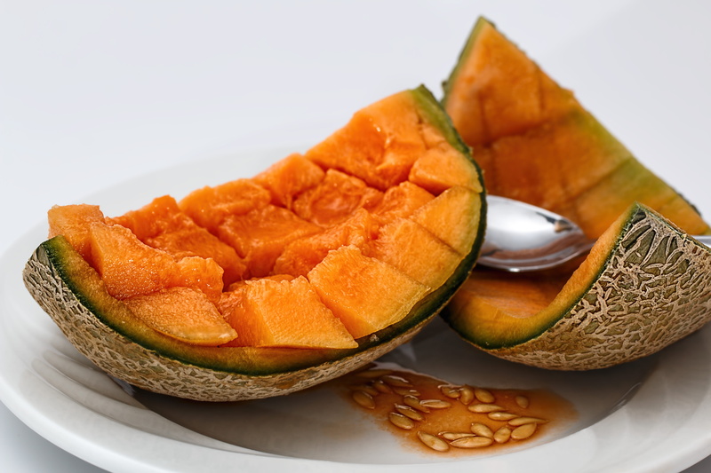 rock melon, sweet, ripe, ready-to-eat, fruit, fish, mush melon, no people, fruit salad, fresh, snack, healthy eating, slice, studio shot, wellbeing, seafood