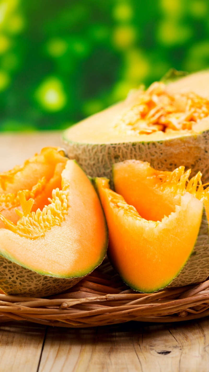 selective focus, no people, 1080P, Nature, food and drink, slices, tropical fruit, freshness, fruit, melon, cross section, wellbeing, Food, cutting board