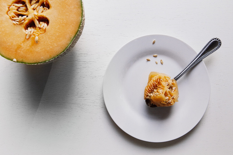 seed, healthy eating, photography, flat, eating utensil, freshness, melon, plate, seeds, spoon, white, table, dessert, breakfast, round, wellbeing, indoors