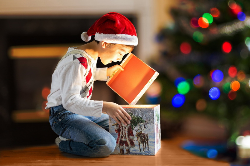 lifestyles, s, new year, decoration, 1080P, casual clothing, santa hat, men, blue, white, gift, christmas, lights, box, hat, sweater, red, tree, males