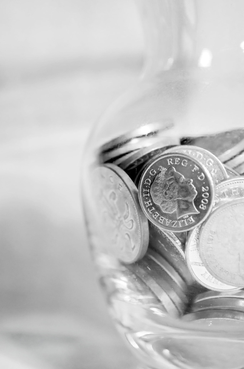 economy, penny, financial, earn, number, european, save sterling, silver colored, close-up, background, coin, 1080P, shiny, indoors, focus on foreground