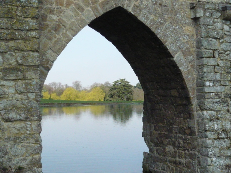 sky, brick, reflection, connection, Lake, Leeds, history, wall, stone wall, day, 1080P, arch bridge, tree, arched, plant, built structure, water, nature